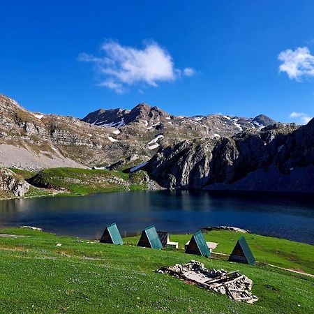 Kapetanovo Jezero, Mountain Cottage Captain'S Lake 콜라신 외부 사진